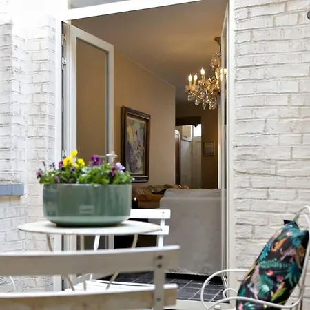 Casa vacanze Huswell - Charming Town House In Historic Center Of *
